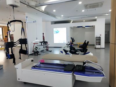王紹忠一行參觀內蒙古康復輔具暨適老化產品展示服務示范中心，助力銀發經濟新發展